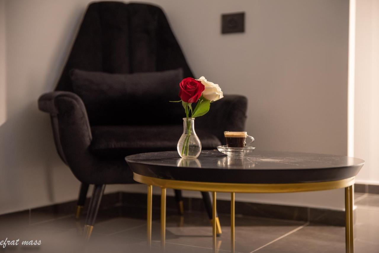 Selfie'S Boutique Hotel 티베리아 외부 사진