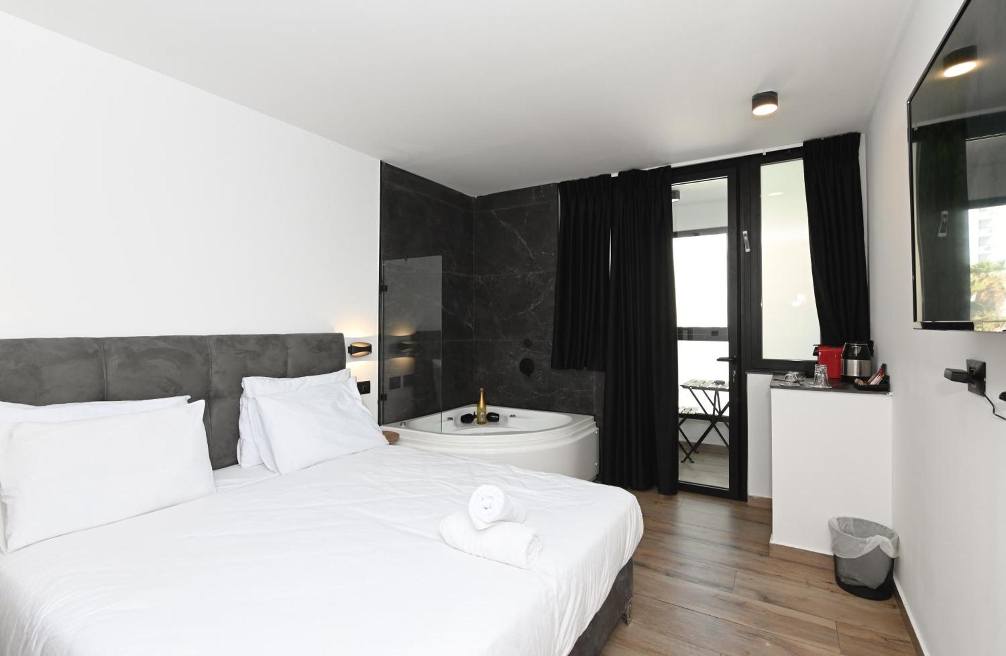 Selfie'S Boutique Hotel 티베리아 외부 사진